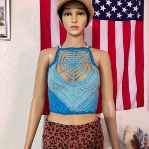 NWOT🕷Web Crop Top💙